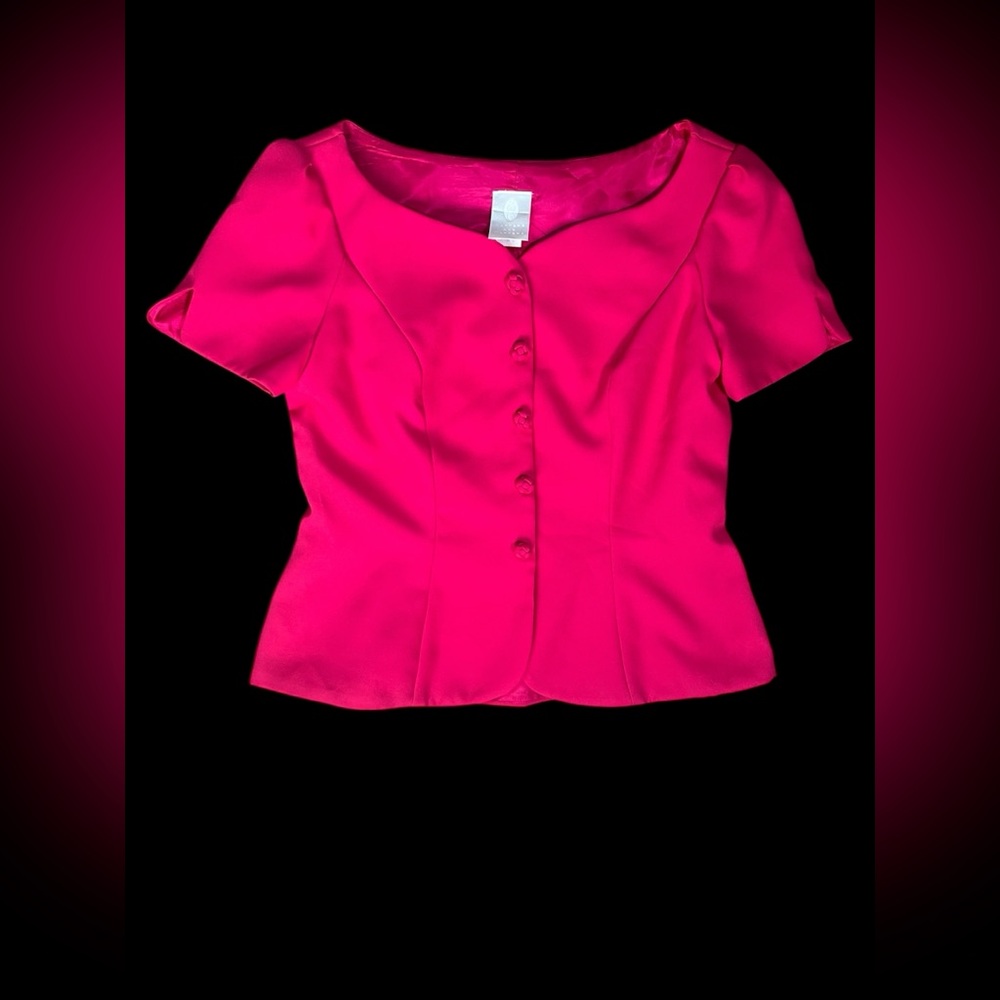 90’s Elegant Hot Pink 2-Piece Skirt Suit With Heart Neckline